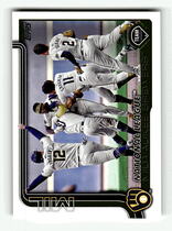 2025 Topps Base Set Series 2 #396 Milwaukee Brewers Team Card
