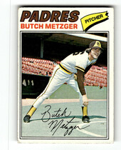 1977 Topps Base Set #215 Butch Metzger