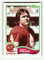 1982 Topps Base Set #114 Steve Fuller