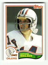 1982 Topps Base Set #100 Gifford Nielsen