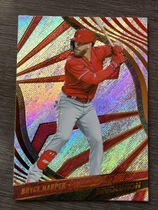 2022 Panini Chronicles Revolution #32 Bryce Harper