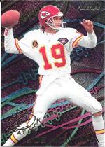 1995 Fleer Aerial Attack #3 Joe Montana