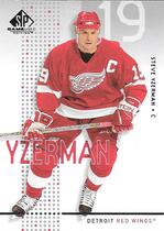 2002 SP Game Used #17 Steve Yzerman