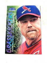 2000 Fleer Tradition Grasskickers #5GK Mark McGwire
