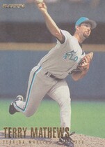 1996 Fleer Base Set #389 Terry Mathews