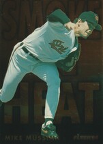 1994 Fleer Smoke N Heat #8 Mike Mussina
