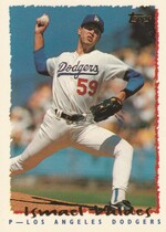 1995 Topps Base Set #66 Ismael Valdes