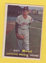 1957 Topps Base Set #8 Don Mossi