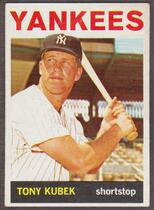 1964 Topps Base Set #415 Tony Kubek