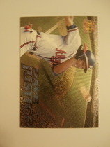 1996 Pacific Prisms Fence Busters #FB-8 David Justice