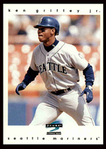 1997 Score Base Set #156 Ken Griffey Jr.