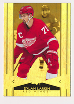2021 Upper Deck Tim Hortons Gold Etchings #G-10 Dylan Larkin