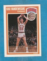 1989 Fleer Base Set #106 Kiki Vandeweghe