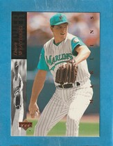 1994 Upper Deck Base Set #447 Dave Weathers