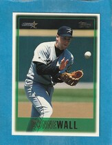 1997 Topps Base Set #223 Donne Wall