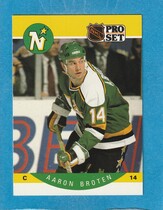 1990 Pro Set Base Set #131 Aaron Broten