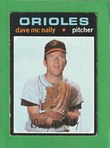 1971 Topps Base Set #320 Dave McNally