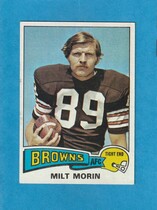 1975 Topps Base Set #374 Milt Morin