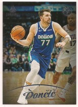 2022 Panini Chronicles #143 Luka Doncic