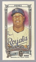2025 Topps Allen & Ginter Mini Allen & Ginter Back #165 Salvador Perez