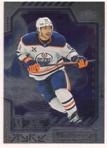 2025 SkyBox Metal Universe #140 Isaac Howard