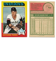 1975 O-Pee-Chee OPC Base Set #530 Gaylord Perry