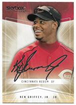 2005 Skybox SkyBox Autographics #17 Ken Griffey Jr.