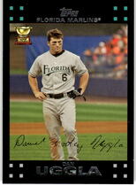 2007 Topps Base Set Series 1 #65 Dan Uggla