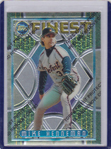 1995 Finest Base Set #153 Mike Henneman