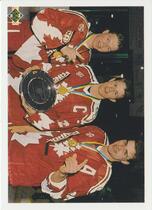 1990 Upper Deck Canadian #473 Canada's Captains