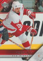 2005 Upper Deck Base Set Series 1 #66 Steve Yzerman