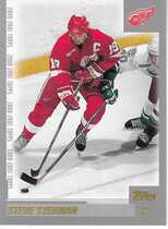 2000 Topps Base Set #22 Steve Yzerman