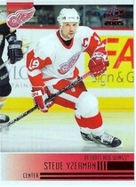 2004 Pacific Red #99 Steve Yzerman
