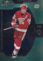 2001 Upper Deck MVP Valuable Commodities #VC1 Steve Yzerman