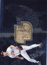 1999 SPx Star Focus #SF2 Greg Maddux