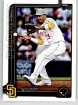 2025 Topps Base Set #215 Manny Machado