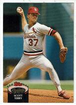 1992 Stadium Club Base Set #522 Scott Terry
