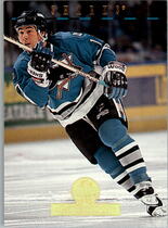 1994 Leaf Base Set #95 Pat Falloon