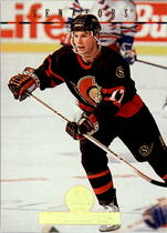 1994 Leaf Base Set #260 Dave McLlwain