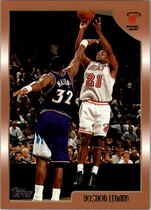 1998 Topps Base Set #54 Voshon Lenard