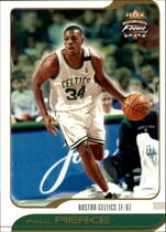 2001 Fleer Focus #33 Paul Pierce