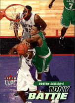 2000 Ultra Base Set #111 Tony Battie