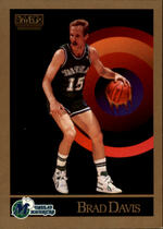 1990 SkyBox Base Set #62 Brad Davis