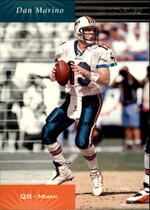 1999 Donruss Base Set #68 Dan Marino