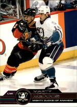 2001 Pacific Base Set #8 Marty McInnis
