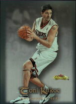 2000 Fleer Showcase #63 Toni Kukoc