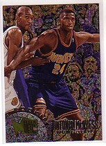 1995 Metal Base Set #143 Antonio McDyess