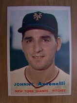1957 Topps Base Set #105 Johnny Antonelli