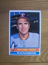 1976 Topps Base Set #55 Gaylord Perry