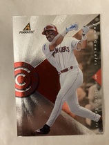 1998 Pinnacle Hit It Here #9 Juan Gonzalez